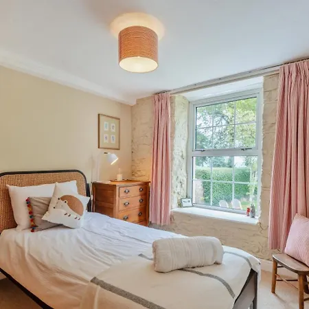 בית נופש 4 Bed In Oc-y33284