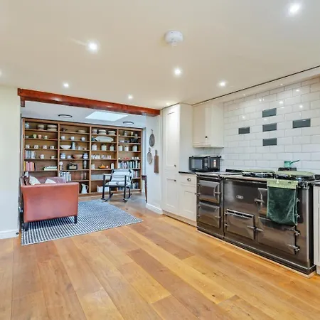 4 Bed In Oc-y33284 Ellonby